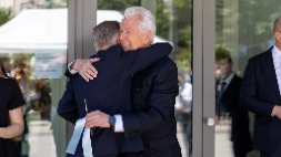 president-uchtdorf-meets-german-president-dedicates-new-stake-centers-in-central-europe_17.jpg