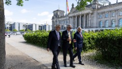 president-uchtdorf-meets-german-president-dedicates-new-stake-centers-in-central-europe_7.jpg